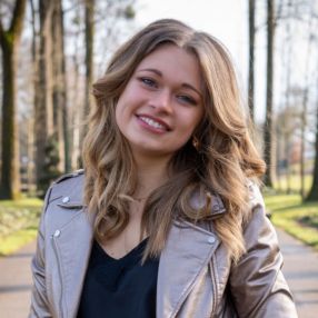 Lucile, Babysitter à Besançon