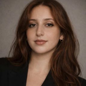 Kenza, Babysitter à Lyon
