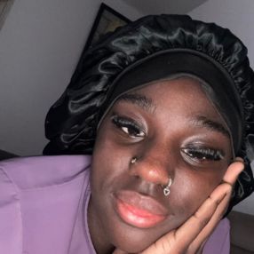 Koro, Babysitter à Montreuil