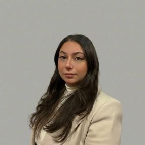 Ghazal, Babysitter à Brétigny-sur-Orge