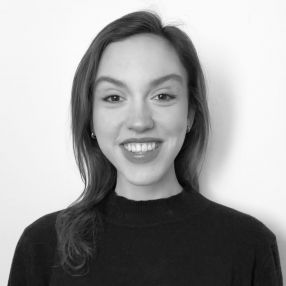 Leah, Babysitter à Paris