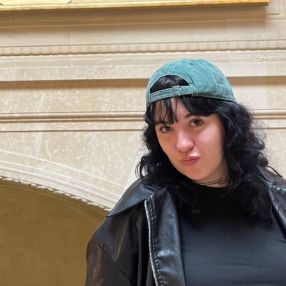 Tiffany, Babysitter à Rhône