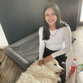 Sloane, Babysitter à Mérignac