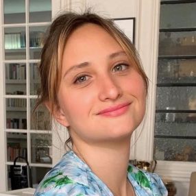 Emma, Babysitter in Paris