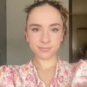 Alix, Babysitter à Les Ponts-de-Cé