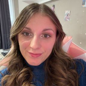 Marion, Babysitter à Valenciennes