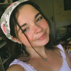 Loane, Babysitter à Besançon