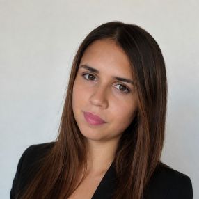 Clara, Babysitter à Tourcoing