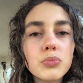 Iliana, Babysitter à Vannes
