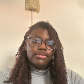 Noemie, Babysitter à Montreuil