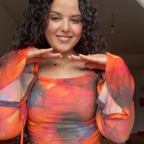 Kheira, Babysitter à Roubaix