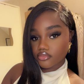 Charny, Babysitter à Rennes