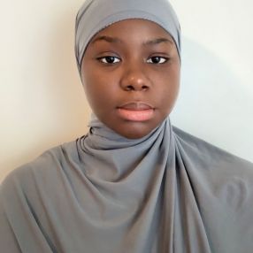 Oumoul, Babysitter à Maisons-Alfort
