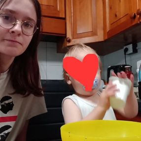 Mila, Babysitter à Niort