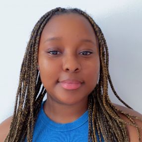 Djamillah, Babysitter à Marseille