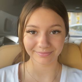 Camille, Babysitter à Lorient