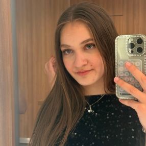 Alisa, Babysitter in Paris