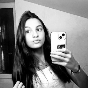 Sheyne, Babysitter à Castres