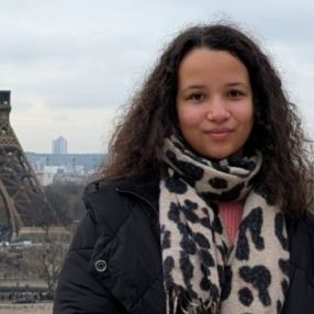Eloïse, Babysitter in Niort