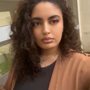 Malak, Babysitter à Saint-Brieuc