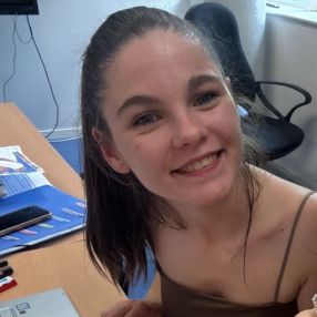 Cassandre, Babysitter in Vaux-le-Pénil
