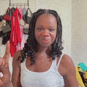 Mllex_valerie, Babysitter à Essonne