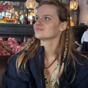 Camille, Babysitter à Vannes