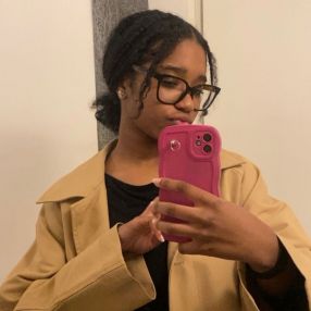 Imani, Babysitter à Courbevoie