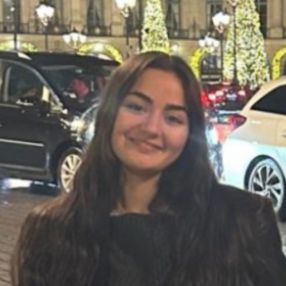 Yasmina, Babysitter in Alfortville