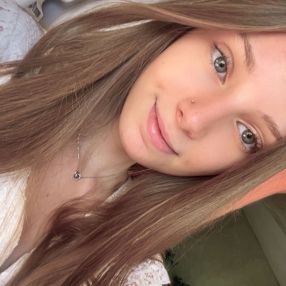 Léa, Babysitter à Bergerac