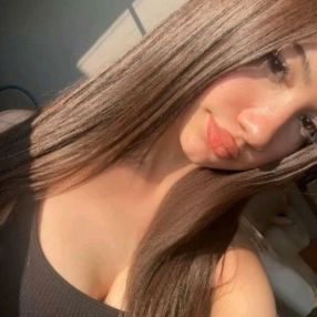 Sheyma, Babysitter à Cergy