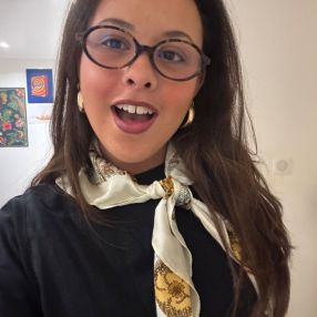 Louise, Babysitter in Caen