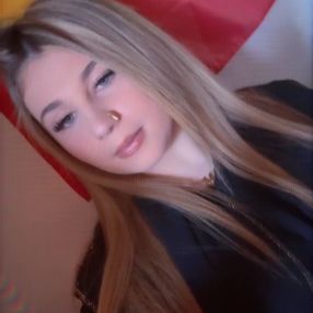 Cléa, Babysitter à Étampes