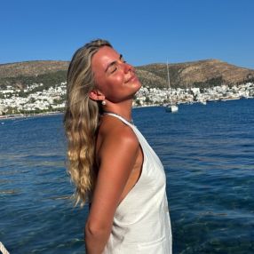 Yasmine, Babysitter in Bordeaux