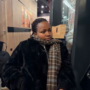 Michelle olive, Babysitter à Lyon