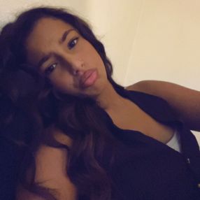Kassy, Babysitter à Cannes