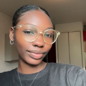Oluwatosan, Babysitter à Bobigny