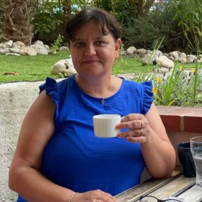 Elena, Babysitter à Montreuil