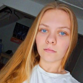 Lauryne, Babysitter à Wattrelos