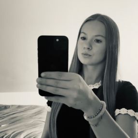 Manon, Babysitter à Les Ponts-de-Cé