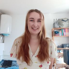 Elise, Babysitter in Lille