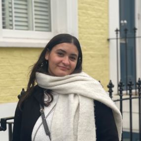 Jessica, Babysitter in Achères