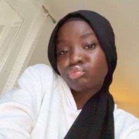 Nourah, Babysitter à L'Haÿ-les-Roses