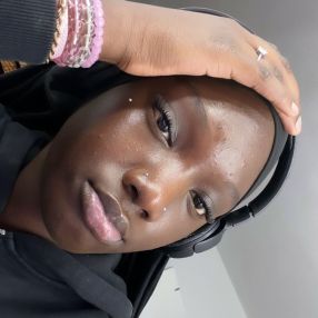 Sitan, Babysitter à Trappes