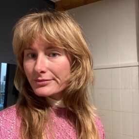 Luce, Babysitter à Marseille