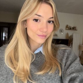 Angèle, Babysitter à Marseille