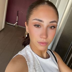 Manelle, Babysitter à Gennevilliers