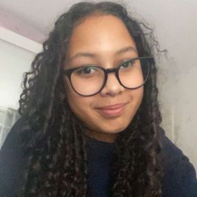 Suraya, Babysitter à Angers