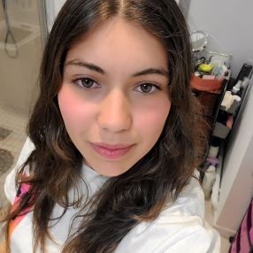 Mélina, Babysitter à Pessac
