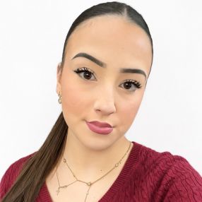 Lana, Babysitter à Saint-Étienne